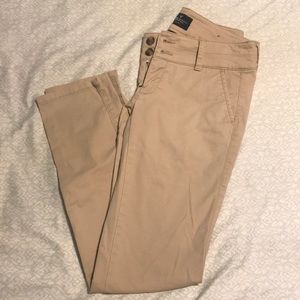 American eagle skinny khaki pants